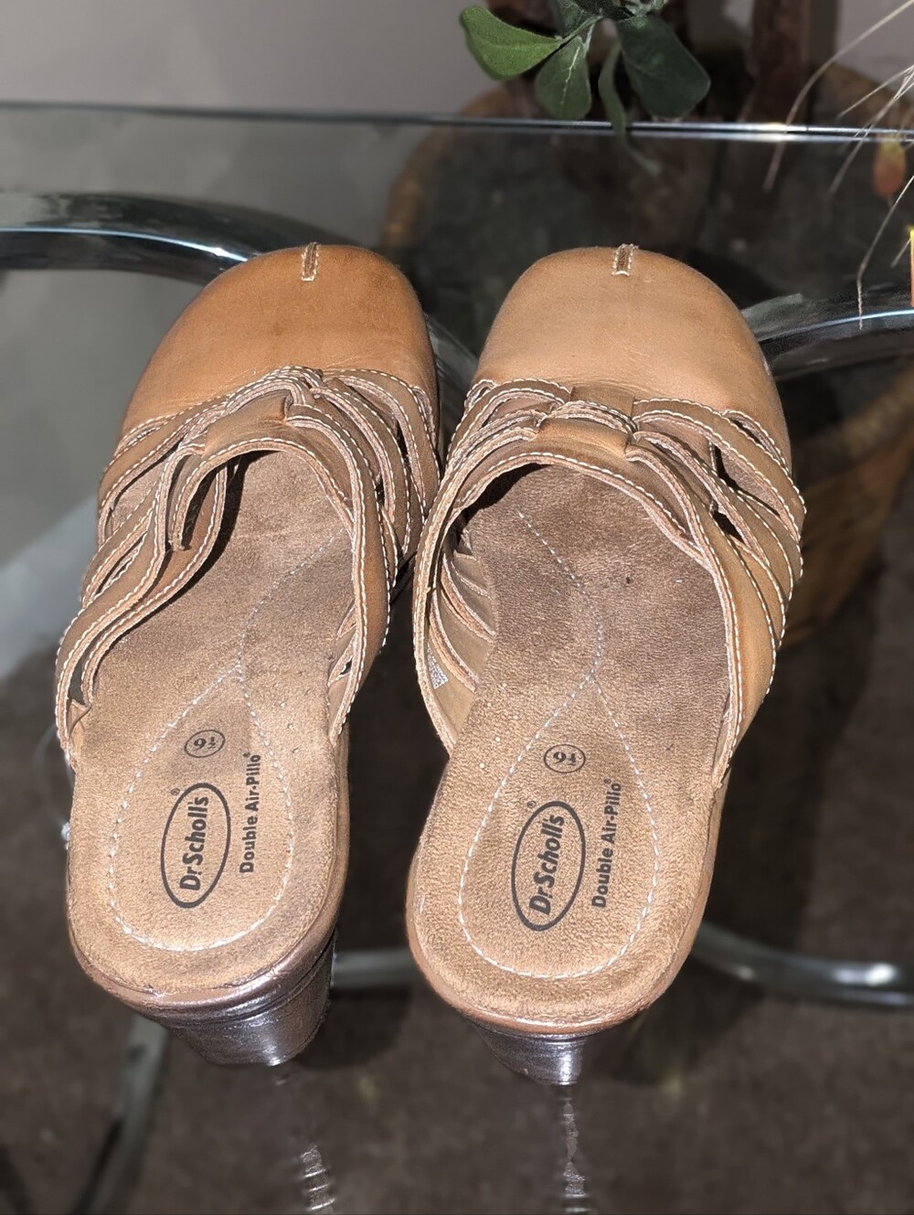 💥FINAL💥Vtg. Dr. Scholl's Tan Leather Mule Heels EUC - Picture 4 of 8